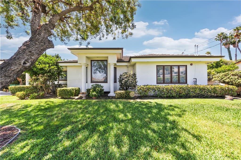 Home at 1209 S 8th Avenue, Arcadia — photo 4 of 12
