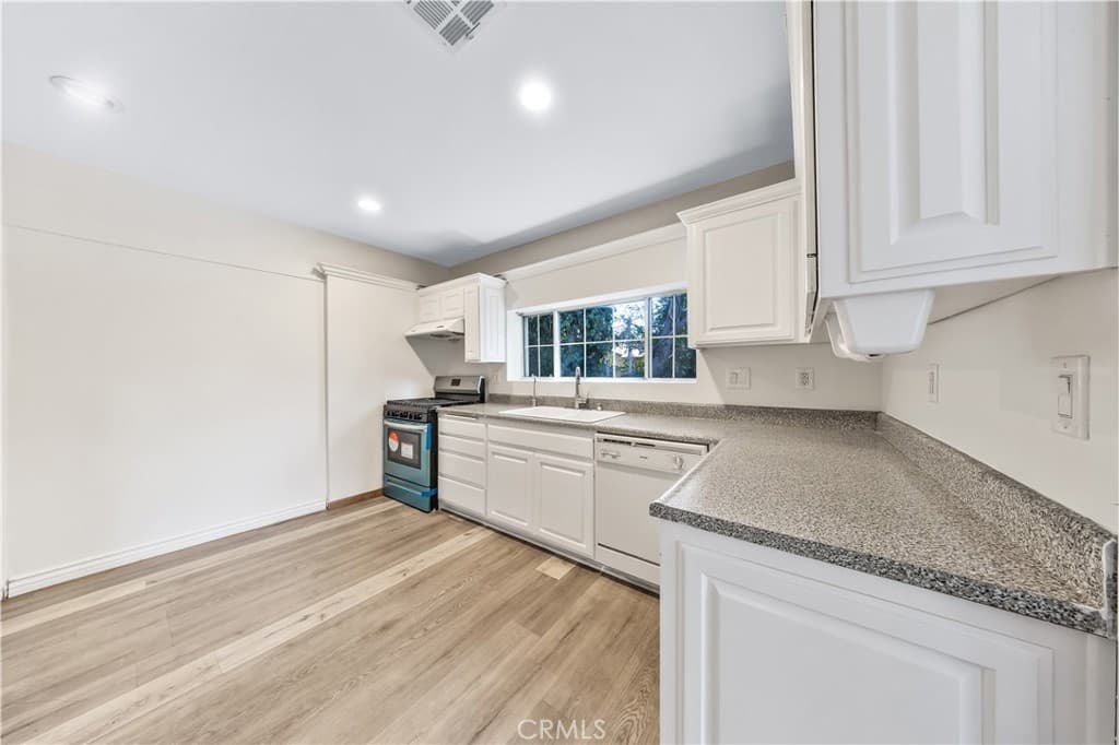 Home at 2508 Woodruff Way, Arcadia — photo 8 of 12
