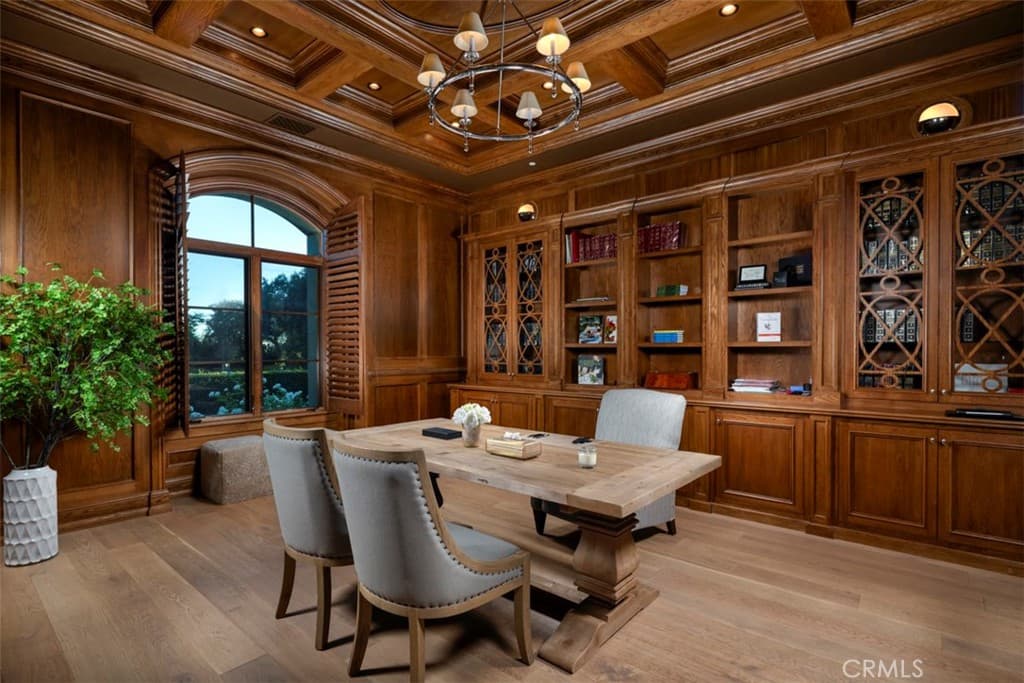 Home at 935 W Foothill Boulevard, Arcadia — photo 10 of 12