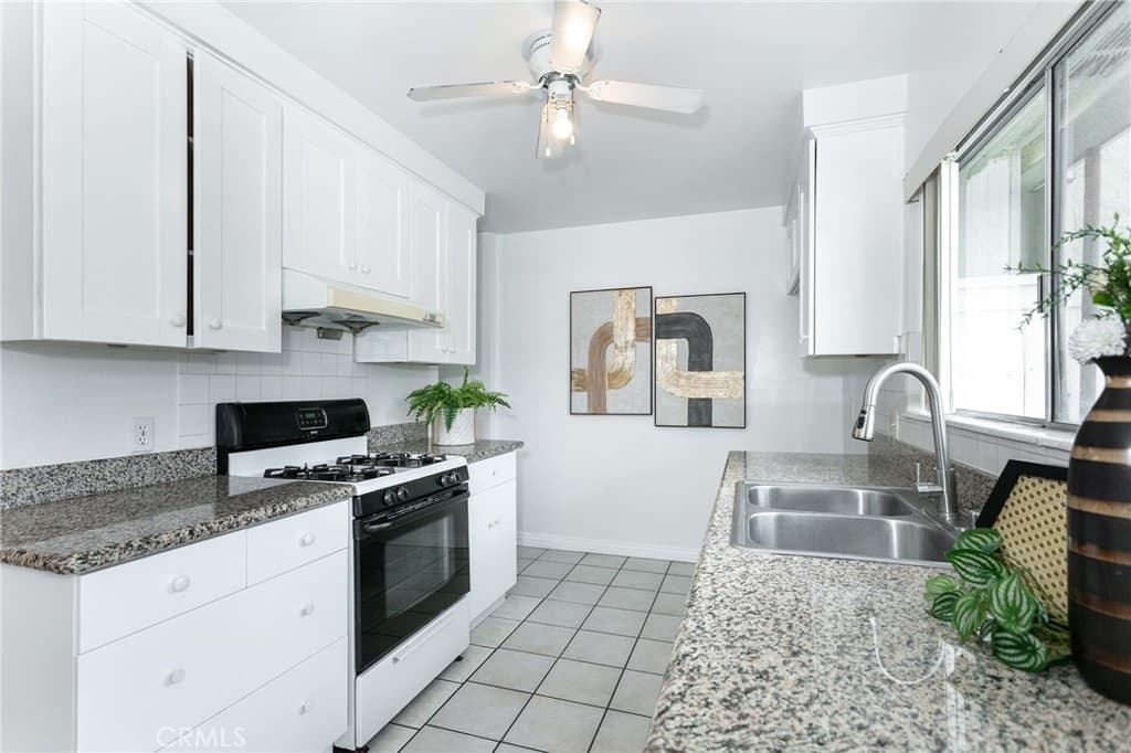 Condo at 2025 E Aroma Drive, West Covina — photo 10 of 12