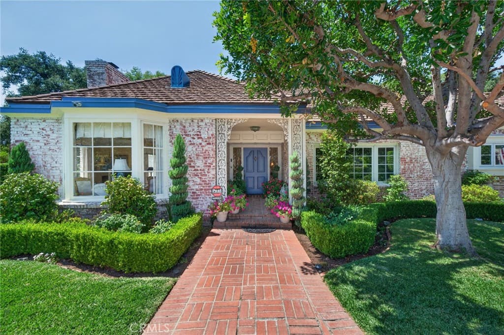 Home at 1437 Carmelita Place, Arcadia — photo 3 of 12