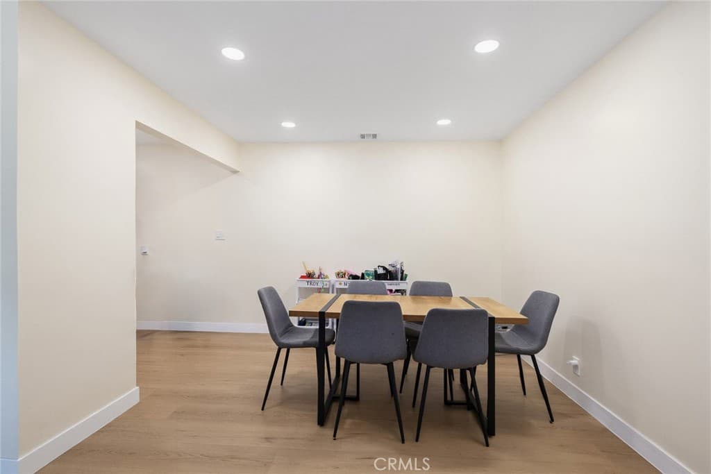 Home at 915 N Santa Anita, Arcadia — photo 12 of 12