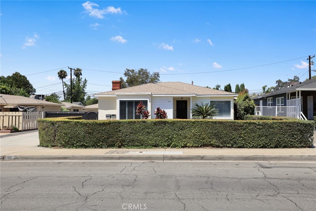 Home at 915 N Santa Anita, Arcadia — photo 3 of 12