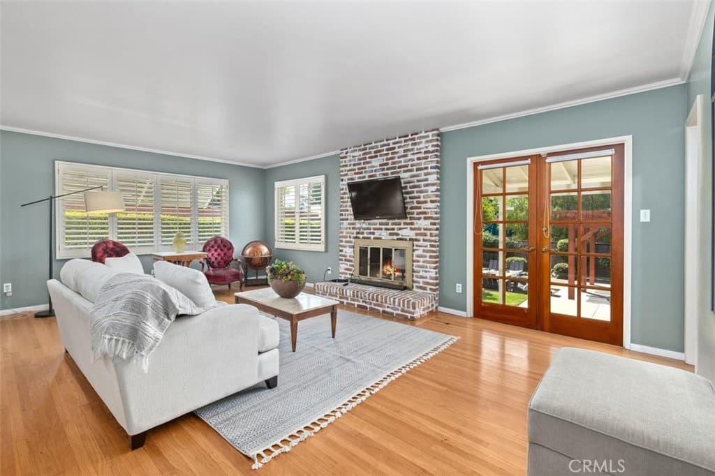 Home at 910 E Dalton, Glendora — photo 5 of 12