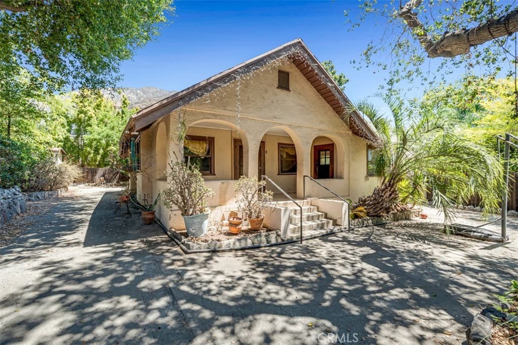 Home at 611 E Grandview, Sierra Madre — photo 2 of 12