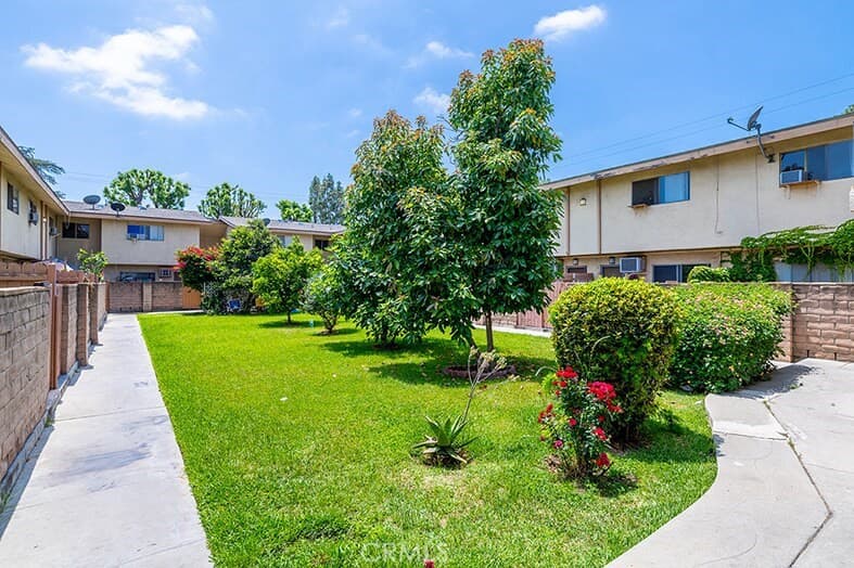 Multi-Family at 515 Fairview Avenue, Arcadia — photo 4 of 6