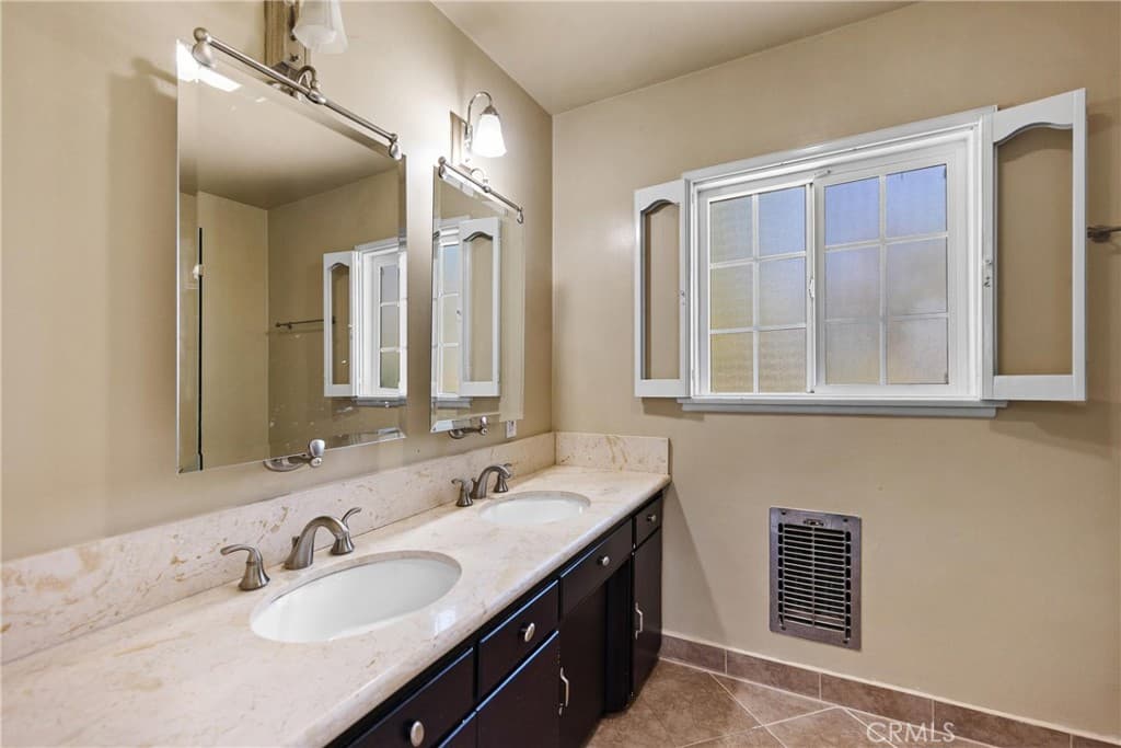 Home at 1691 S Santa Anita, Arcadia — photo 11 of 12