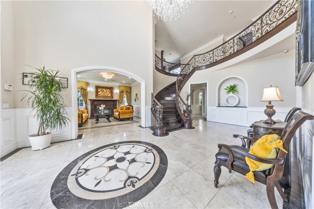 Home at 1117 Encanto Drive, Arcadia — photo 4 of 12
