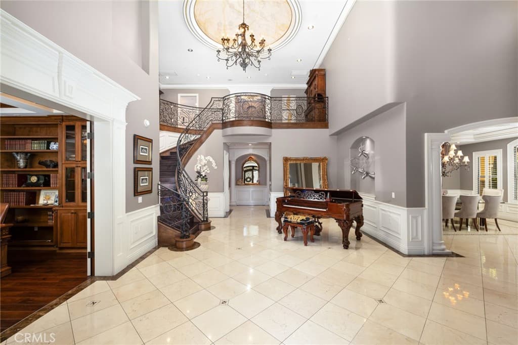 Home at 2230 S 2nd, Arcadia — photo 9 of 12