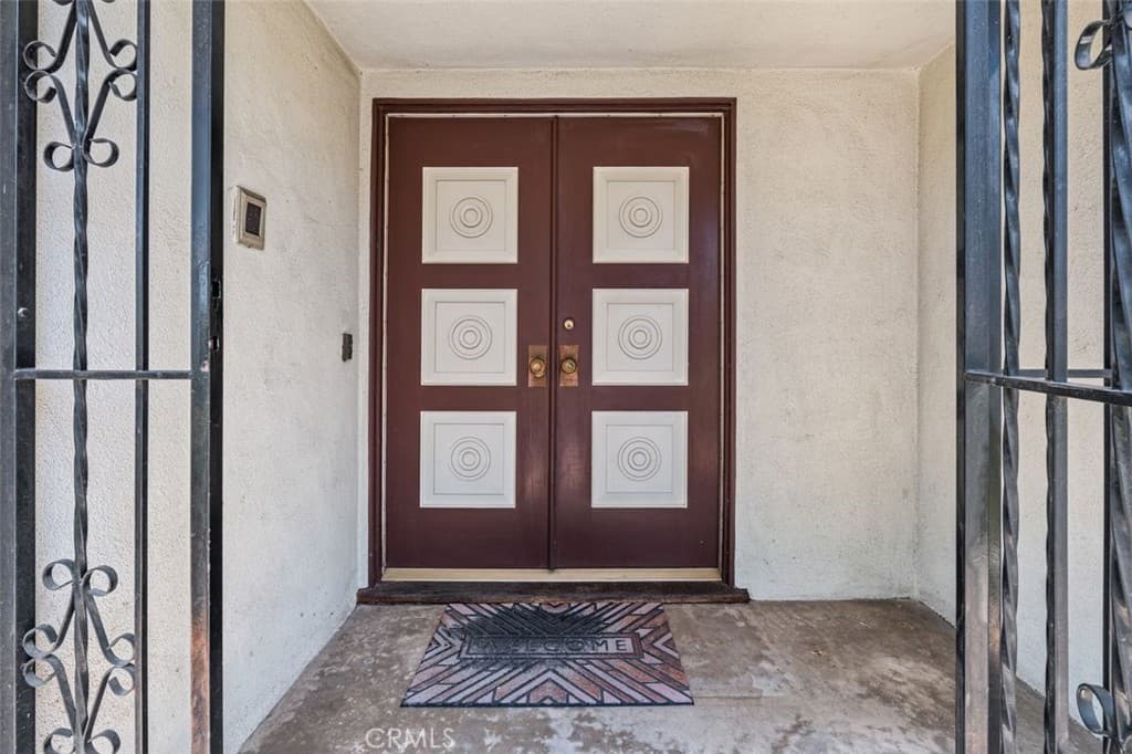 Home at 185 Longley, Arcadia — photo 4 of 12