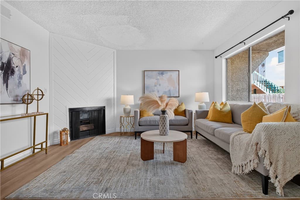 Condo at 11837 Ferris K, El Monte — photo 3 of 12