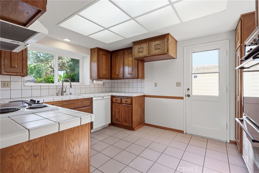 Home at 14533 Langhill, Hacienda Heights — photo 8 of 12