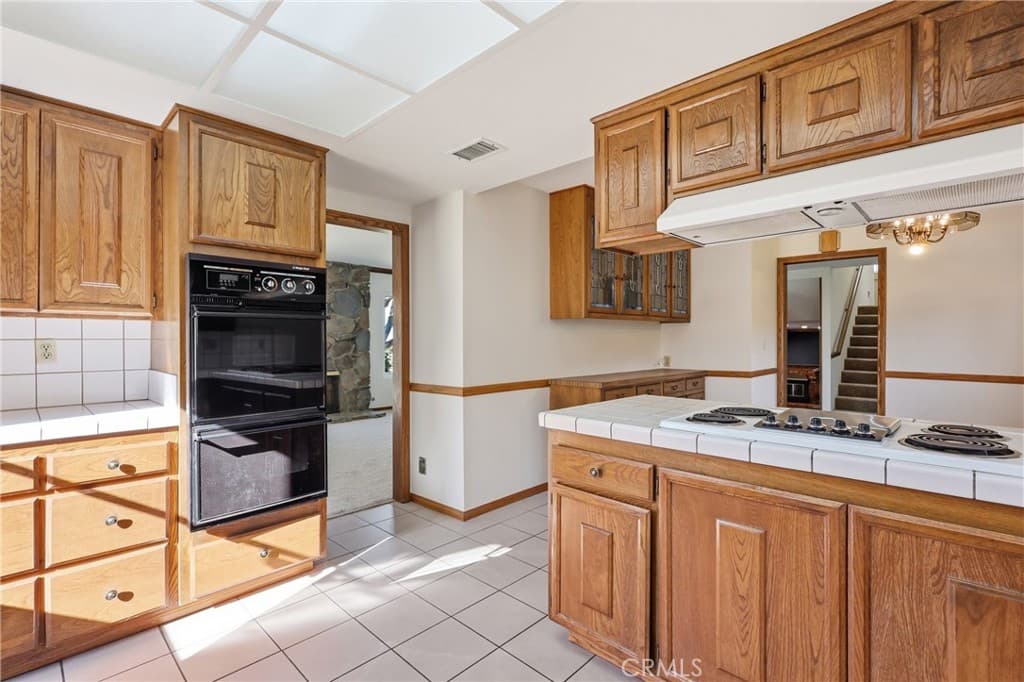 Home at 14533 Langhill, Hacienda Heights — photo 10 of 12