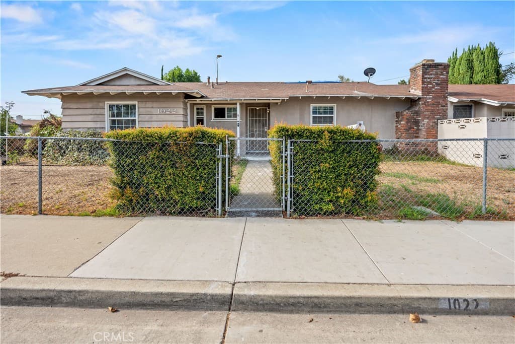 Home at 1022 Rodman, Pomona — photo 10 of 12