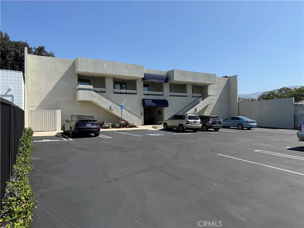 Home at 148 E Foothill, Arcadia — photo 4 of 12