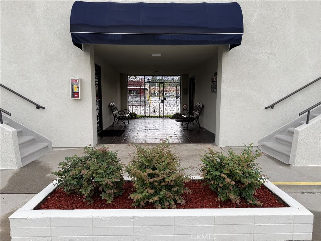 Home at 148 E Foothill, Arcadia — photo 6 of 12