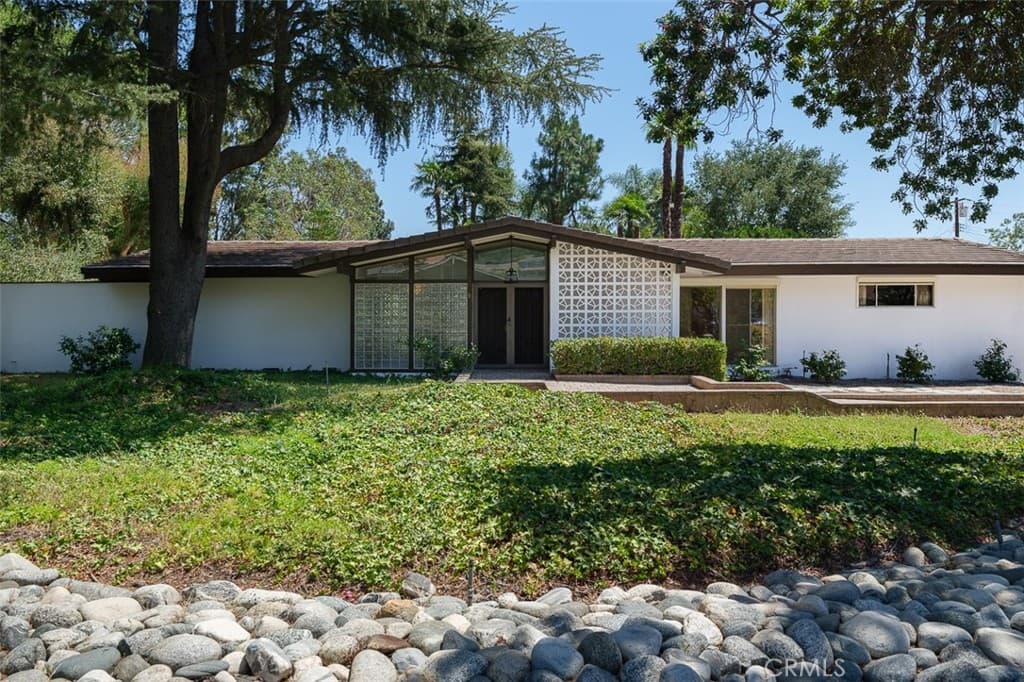 Home at 1036 W Donington Street, Glendora — photo 6 of 12