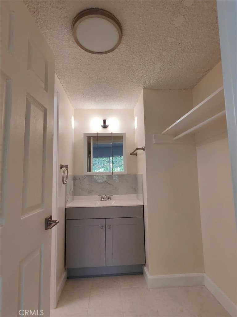 Home at 700 W Sierra Madre Boulevard 1, Sierra Madre — photo 10 of 12