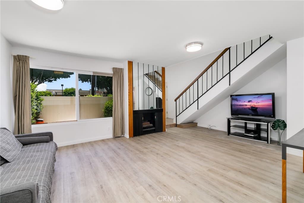 Condo at 1231 S Golden West 11, Arcadia — photo 4 of 12