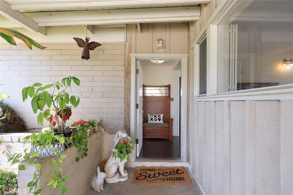 Home at 206 Oak Meadow Road, Sierra Madre — photo 6 of 12