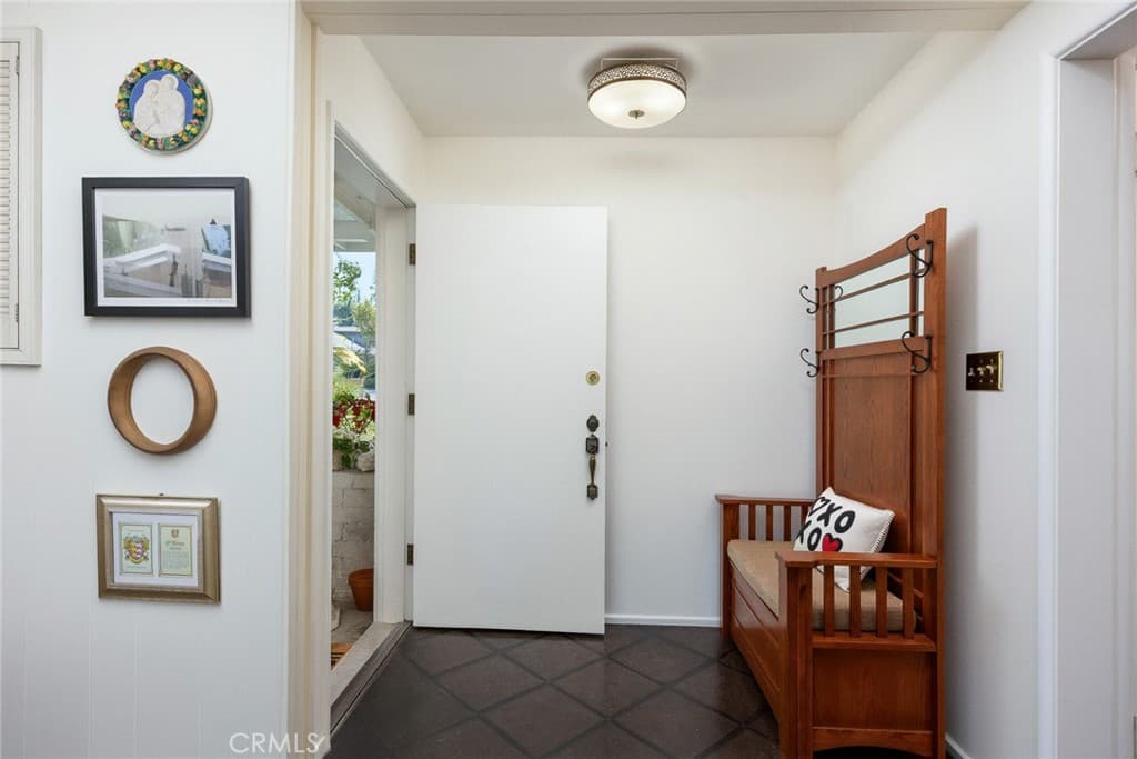 Home at 206 Oak Meadow Road, Sierra Madre — photo 7 of 12