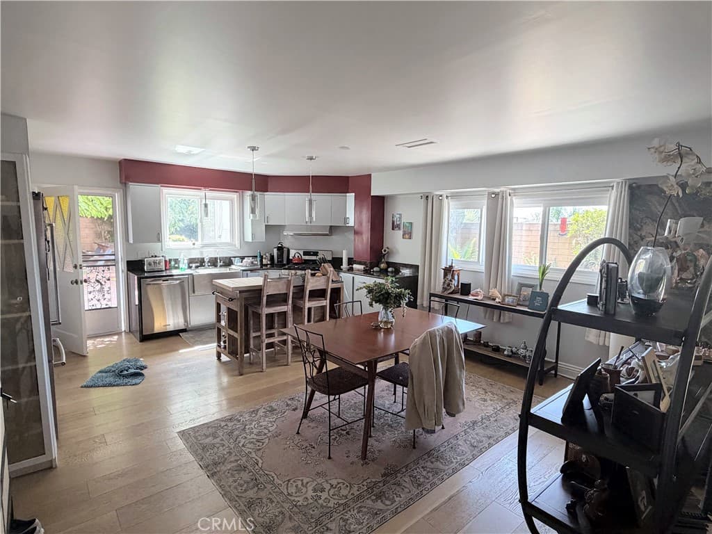 Multi-Family at 400 Prospect Avenue, Monrovia — photo 3 of 12