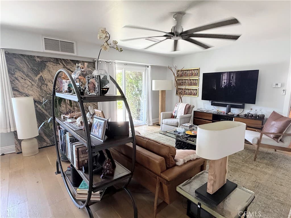 Multi-Family at 400 Prospect Avenue, Monrovia — photo 4 of 12
