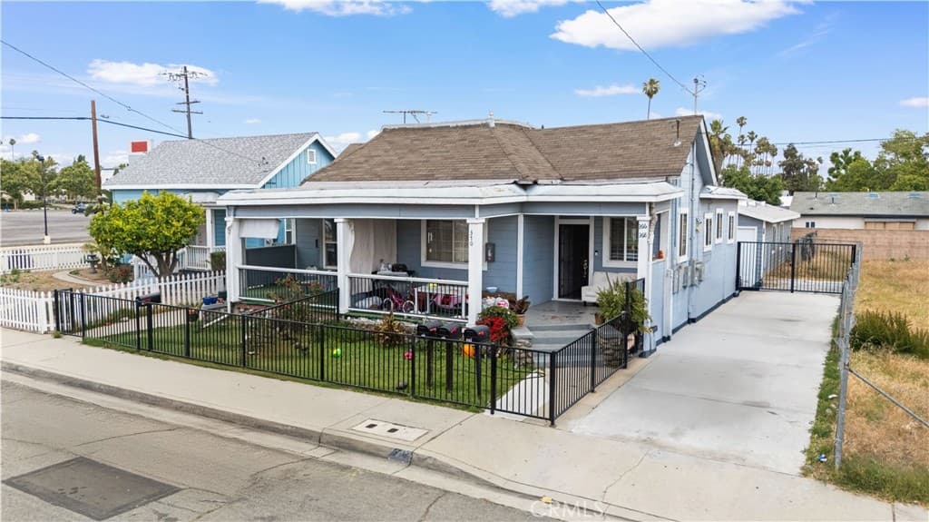 Multi-Family at 370 N Palomares, Pomona — photo 3 of 12