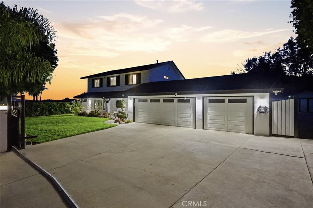 Home at 573 N Jalapa, Covina — photo 2 of 12