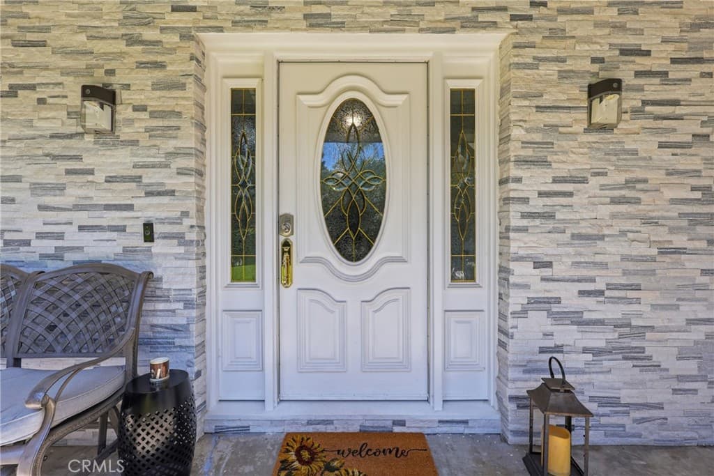 Home at 573 N Jalapa, Covina — photo 4 of 12