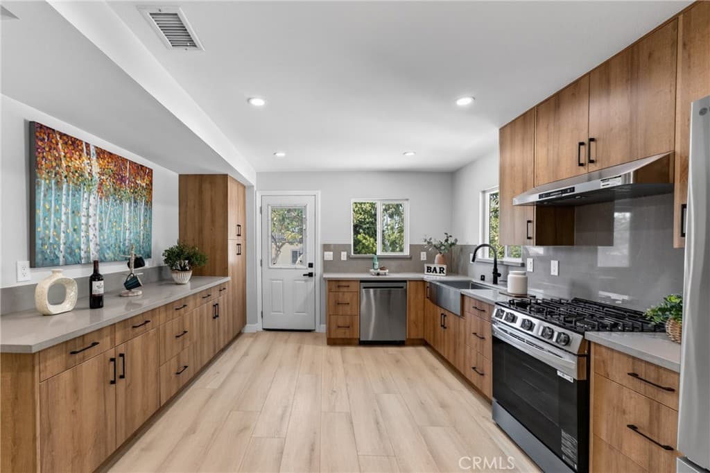 Multi-Family at 612 614 E Colorado Boulevard, Monrovia — photo 6 of 12