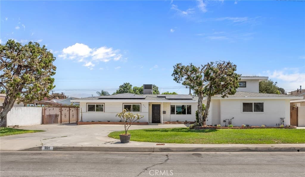 Home at 931 W Bainbridge, West Covina — photo 2 of 12