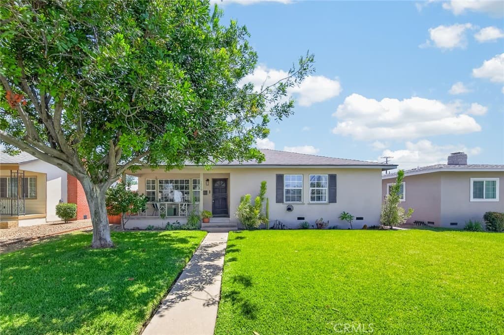 Home at 1006 N Sunset Avenue, Azusa — photo 1 of 12