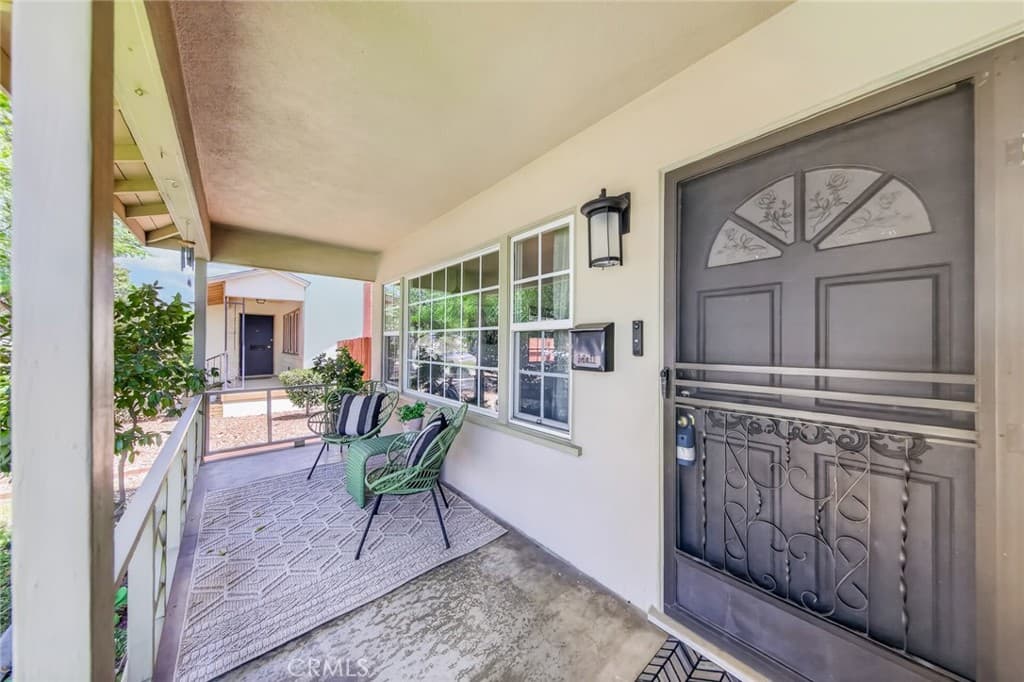 Home at 1006 N Sunset Avenue, Azusa — photo 4 of 12