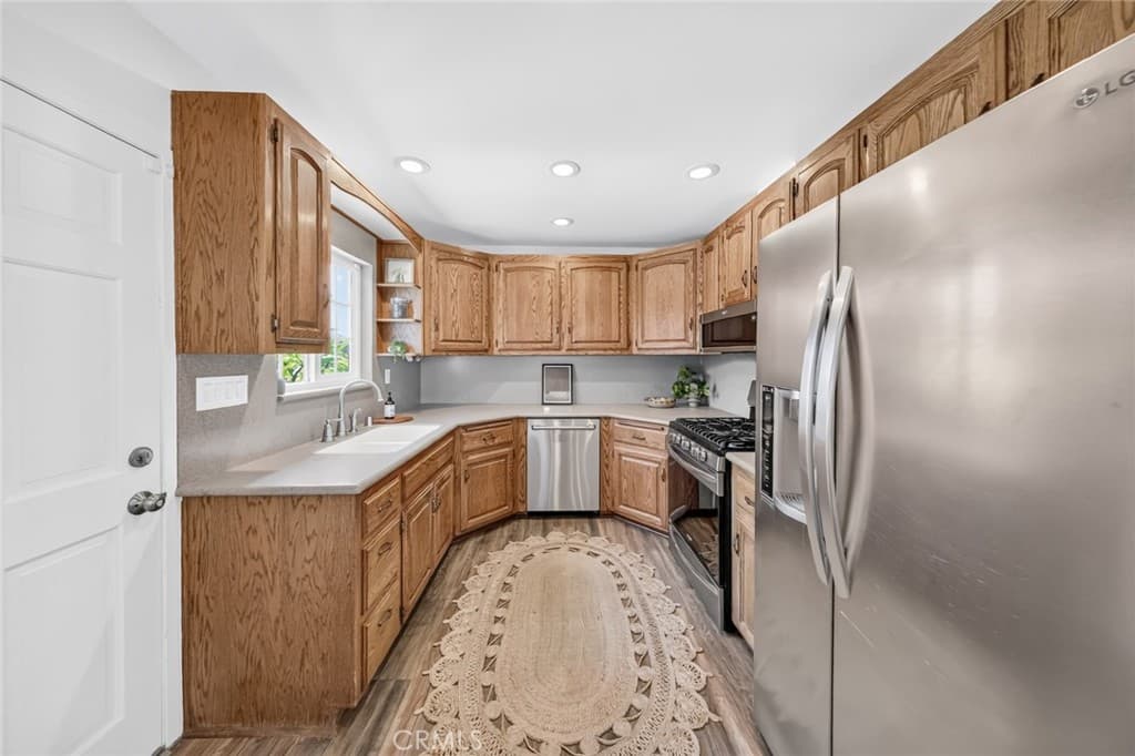 Home at 1006 N Sunset Avenue, Azusa — photo 9 of 12