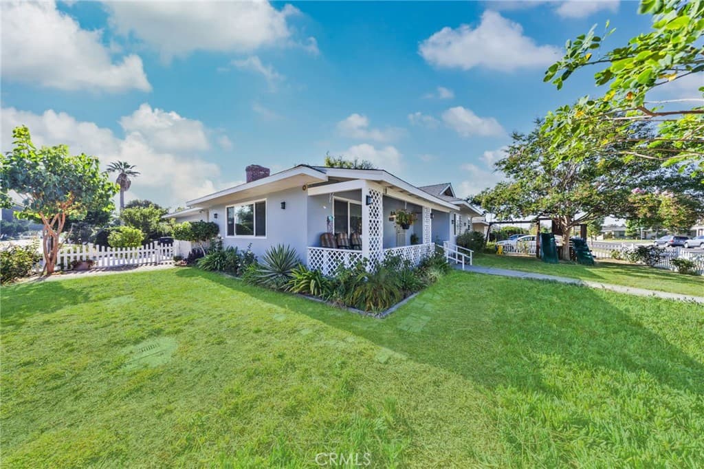 Home at 5446 Arden, Temple City — photo 4 of 12