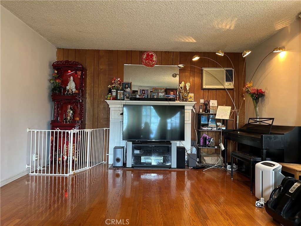 Home at 5470 Encinita Avenue, Temple City — photo 3 of 12