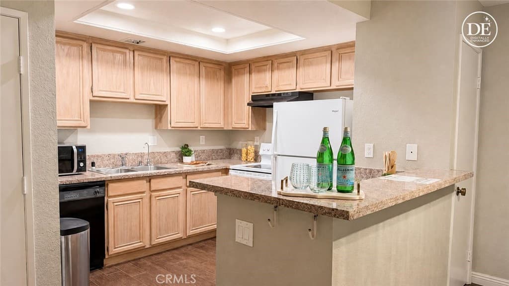 Condo at 22765 Lakeway 432, Diamond Bar — photo 3 of 12