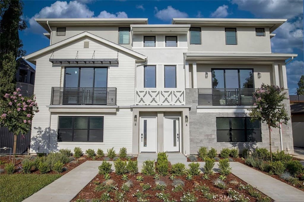Condo at 1025 La Cadena Avenue A, Arcadia — photo 1 of 12