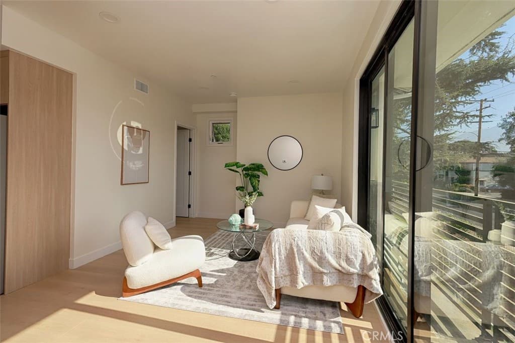Condo at 1025 La Cadena Avenue B, Arcadia — photo 4 of 12