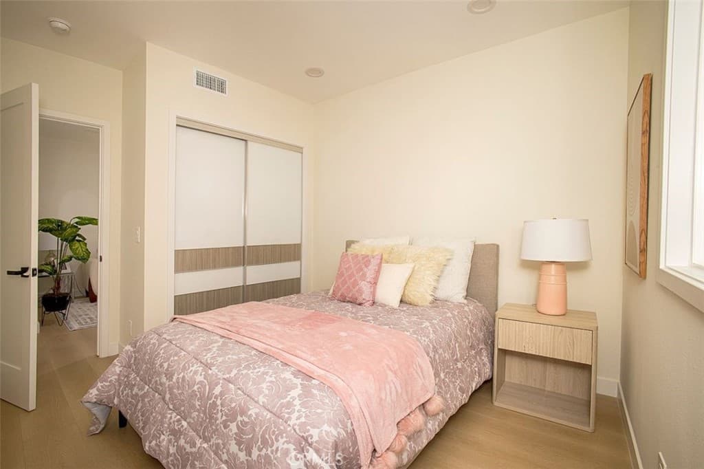 Condo at 1025 La Cadena Avenue B, Arcadia — photo 9 of 12
