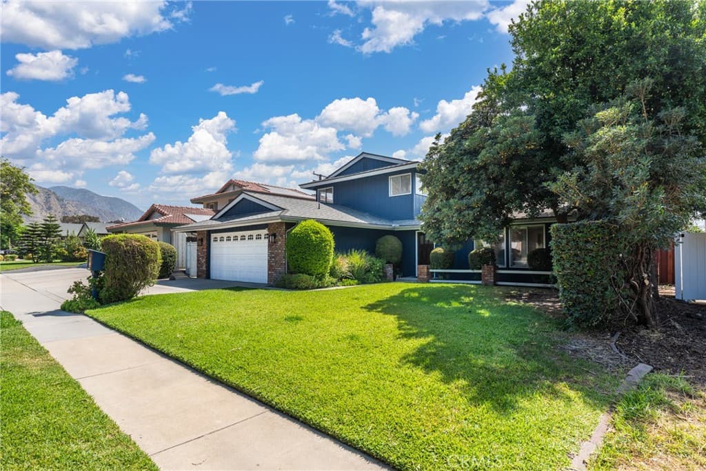 Home at 3474 Deerlane Drive, Duarte — photo 2 of 12