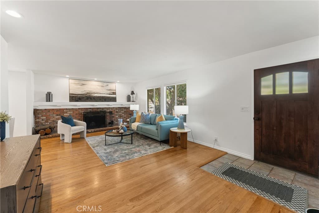 Home at 3474 Deerlane Drive, Duarte — photo 5 of 12
