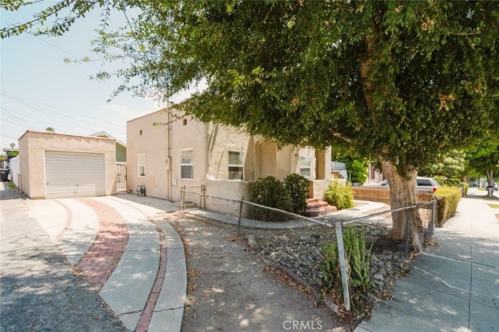 Home at 616 S Canyon, Monrovia — photo 3 of 12