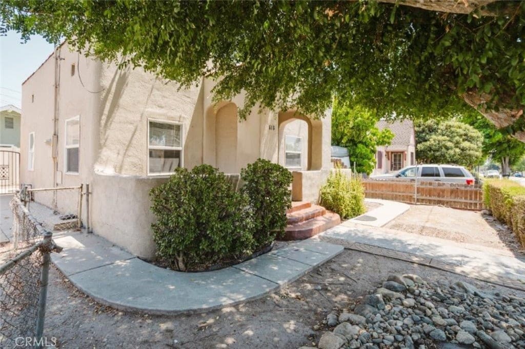 Home at 616 S Canyon, Monrovia — photo 5 of 12