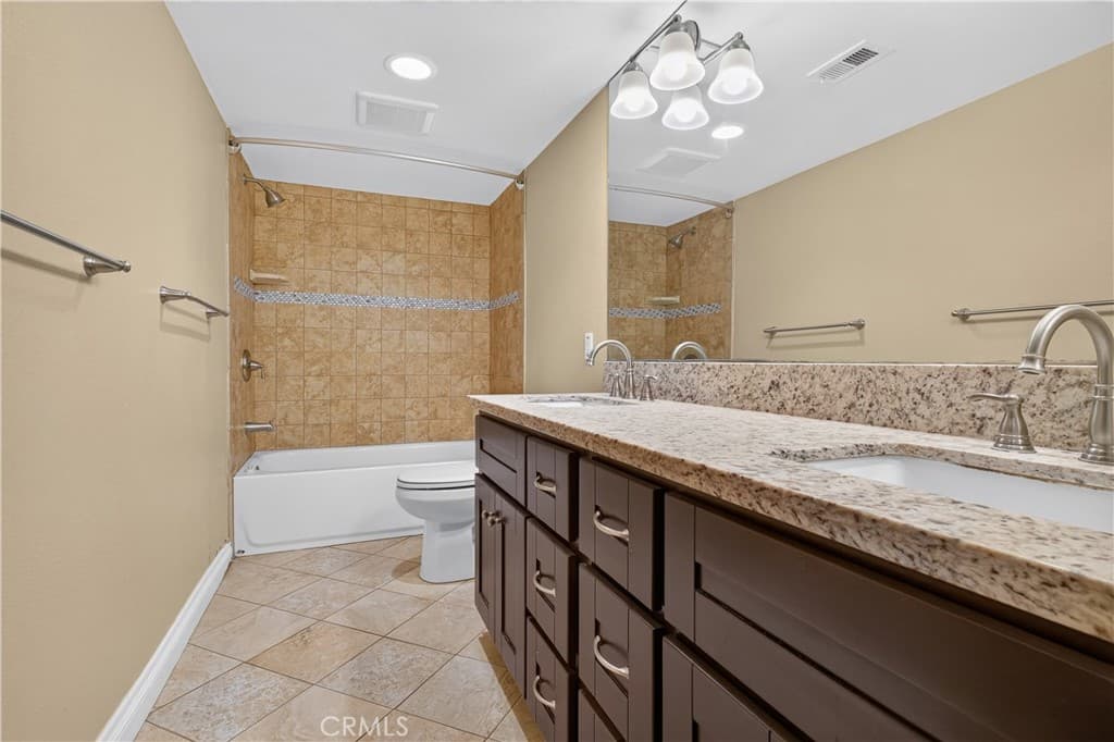 Condo at 615 Monterey E, Monrovia — photo 11 of 12