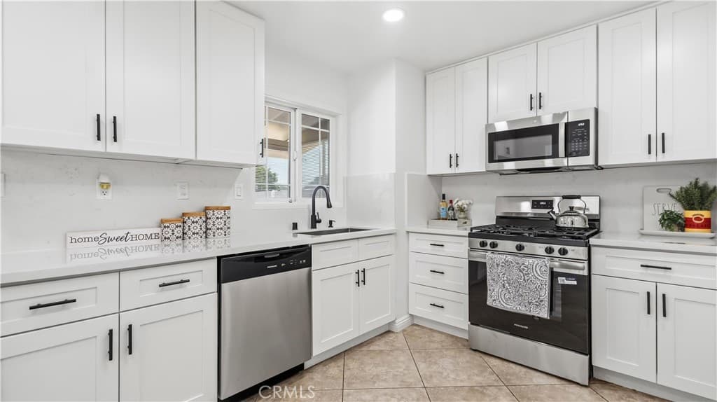 Home at 17012 E Benwood, Covina — photo 10 of 12