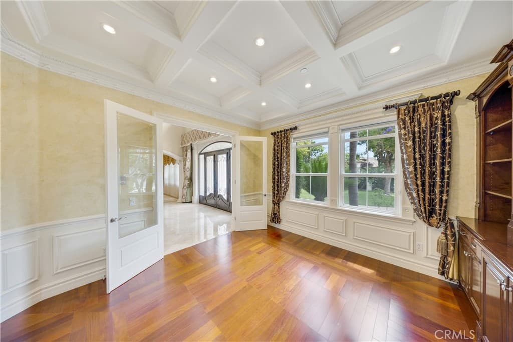 Home at 2041 S 6th, Arcadia — photo 9 of 12