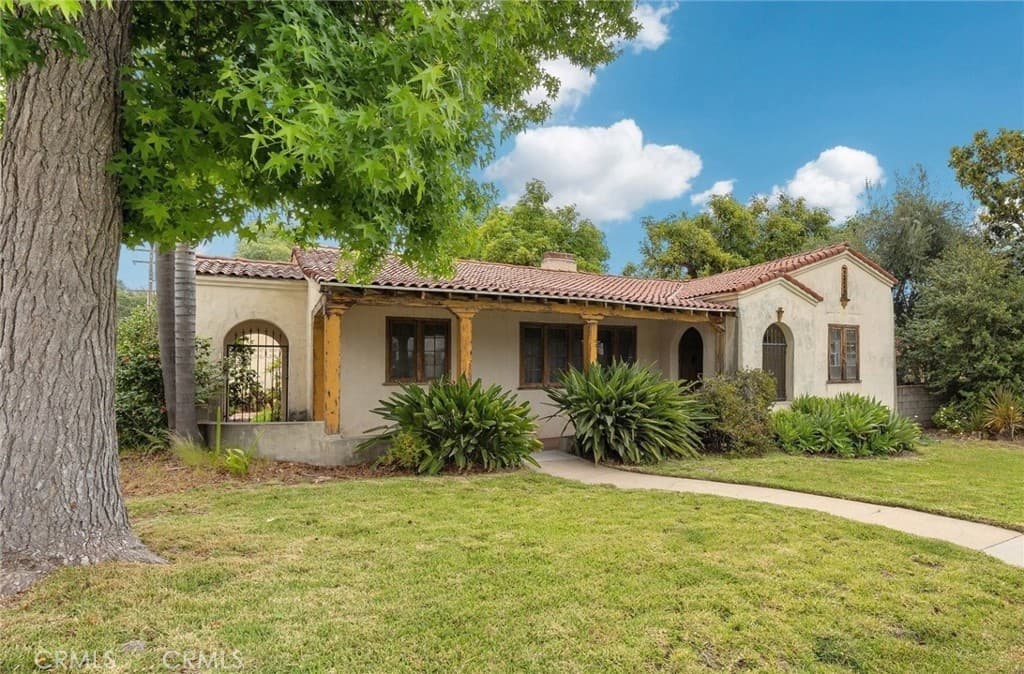 Home at 234 N Magnolia, Monrovia — photo 1 of 1