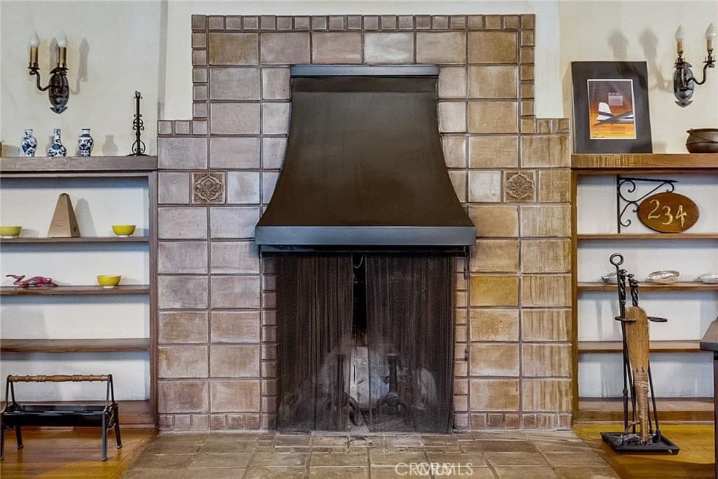 Home at 234 N Magnolia, Monrovia — photo 5 of 12